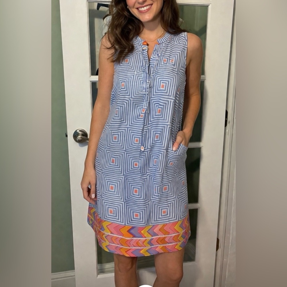This item is an Oliphant blue white geometric cotton popover tunic sleeveless